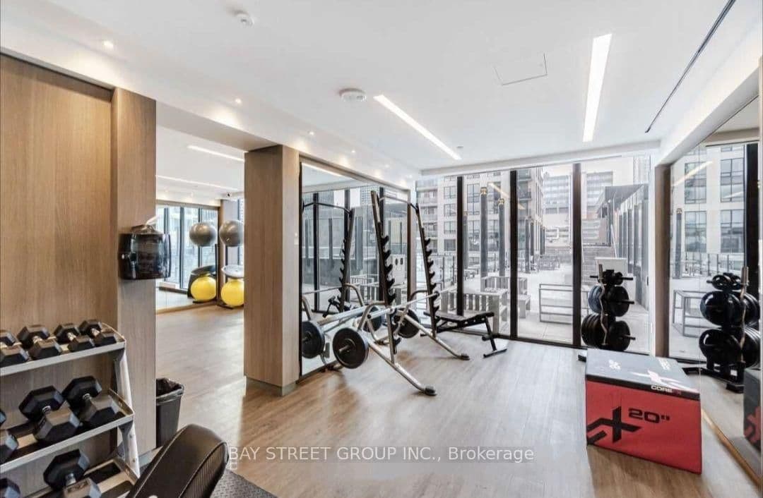 77 Shuter Street, Unit 1707 thumbnail 21