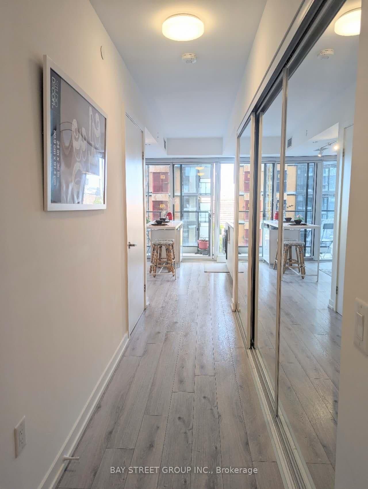 77 Shuter Street, Unit 1707 thumbnail 6