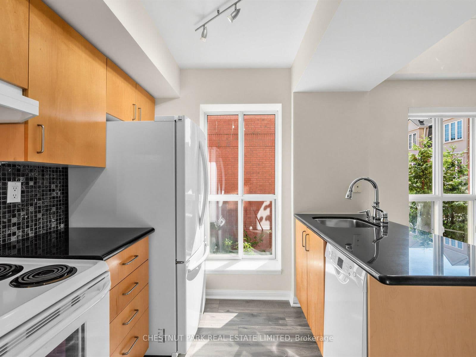 139 Merton Street, Unit 246 thumbnail 11