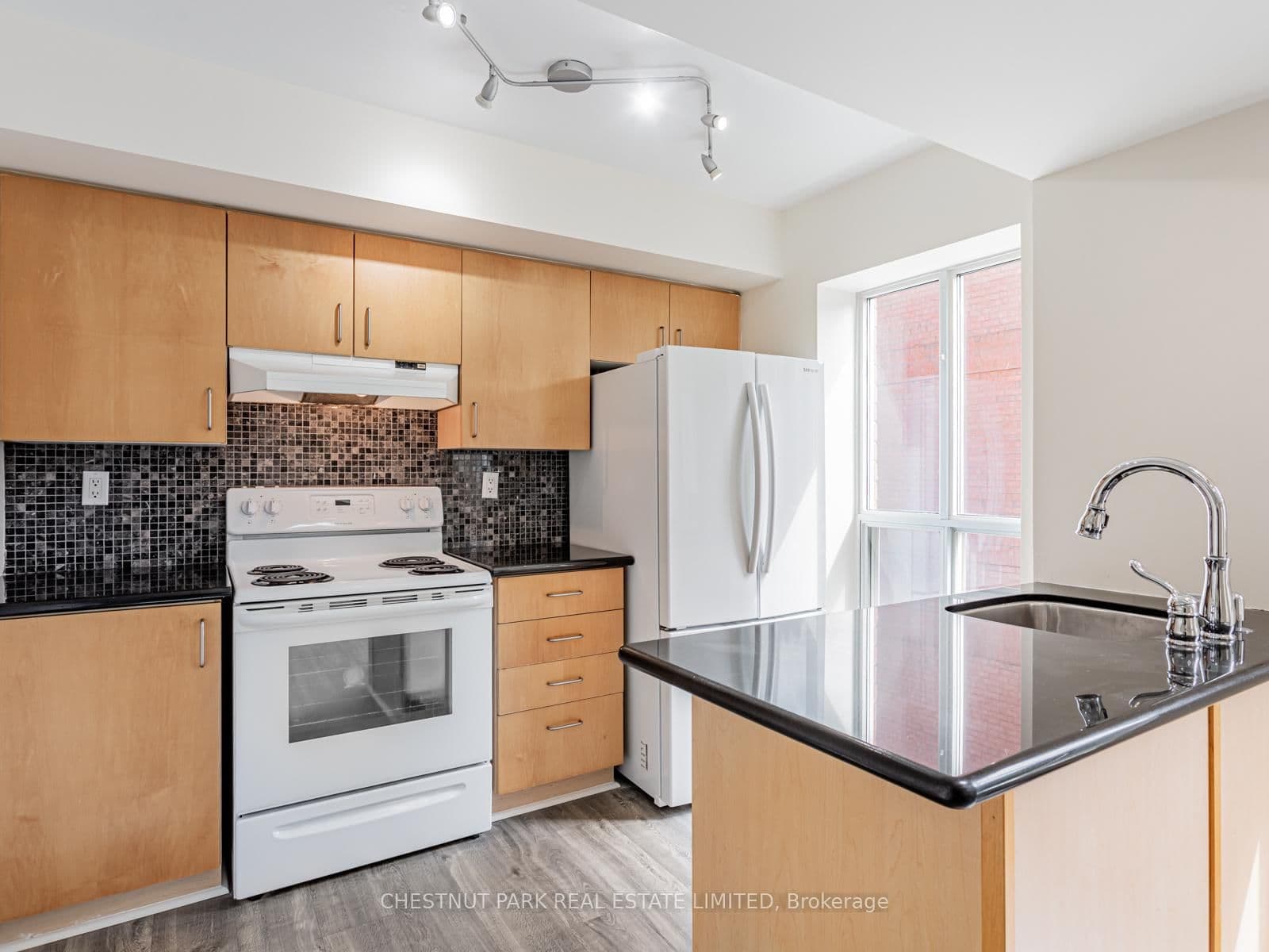 139 Merton Street, Unit 246 thumbnail 9