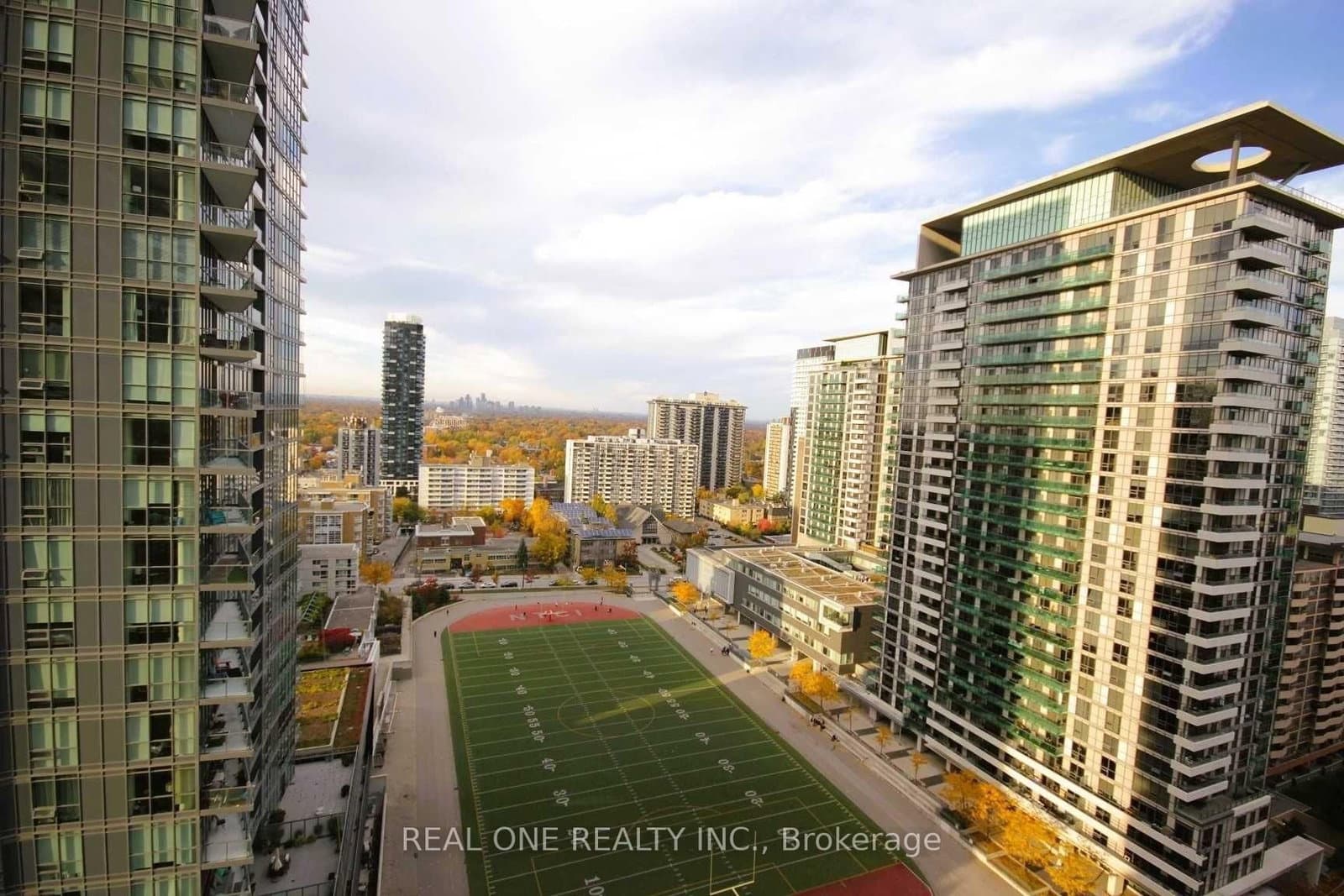 39 Roehampton Avenue, Unit 1709 thumbnail 18