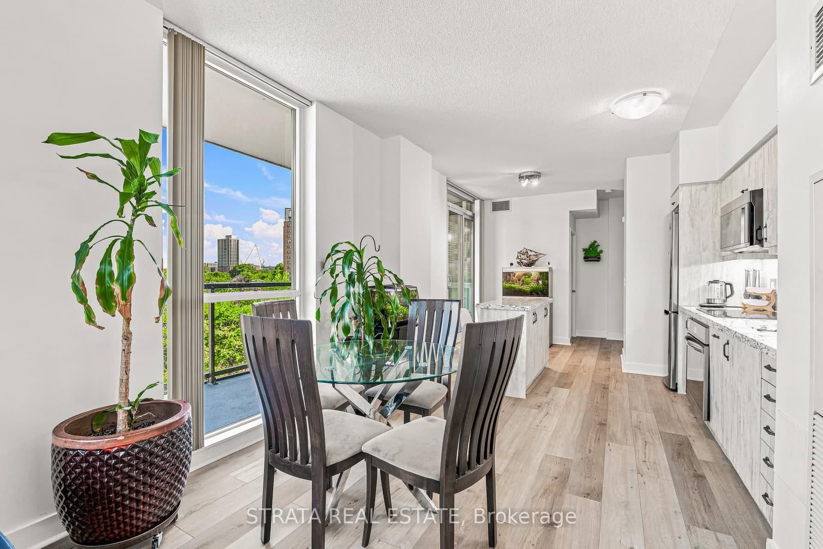 320 Richmond Street E, Unit 615 thumbnail 14