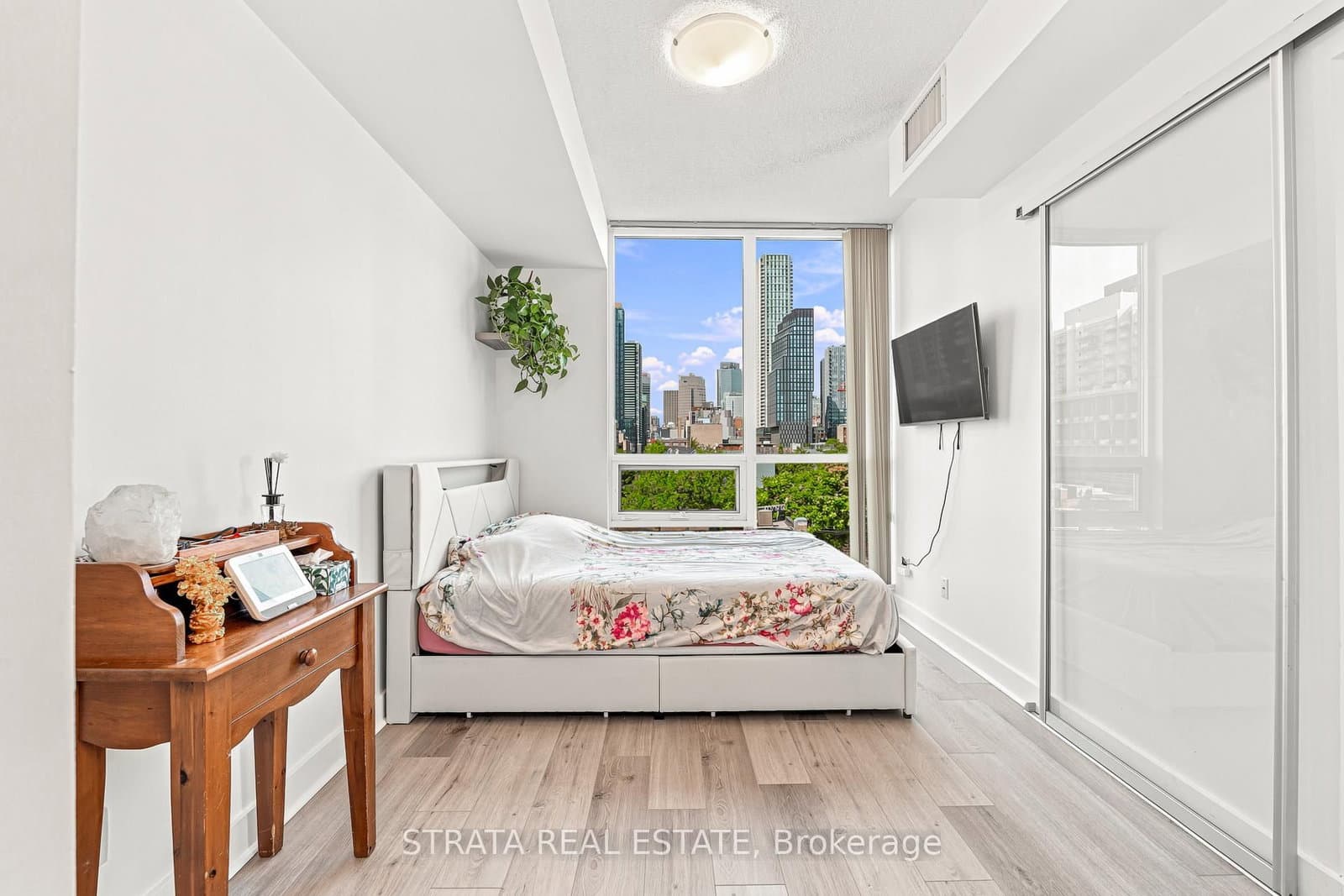 320 Richmond Street E, Unit 615 thumbnail 18