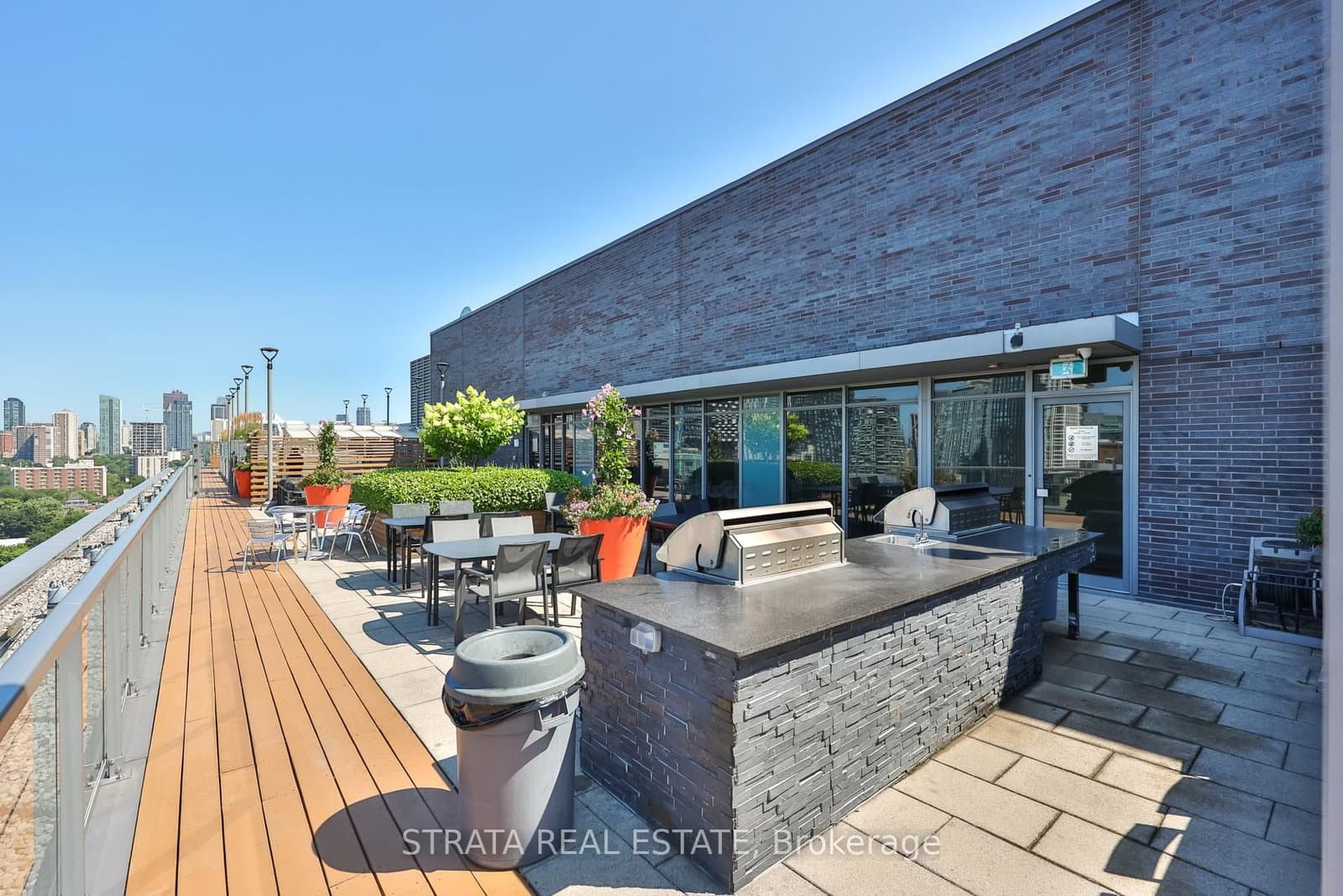 320 Richmond Street E, Unit 615 thumbnail 42