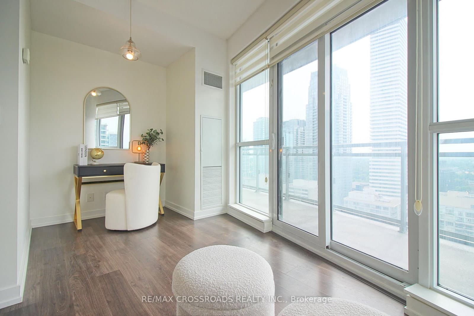 89 Dunfield Avenue, Unit 2202 thumbnail 14