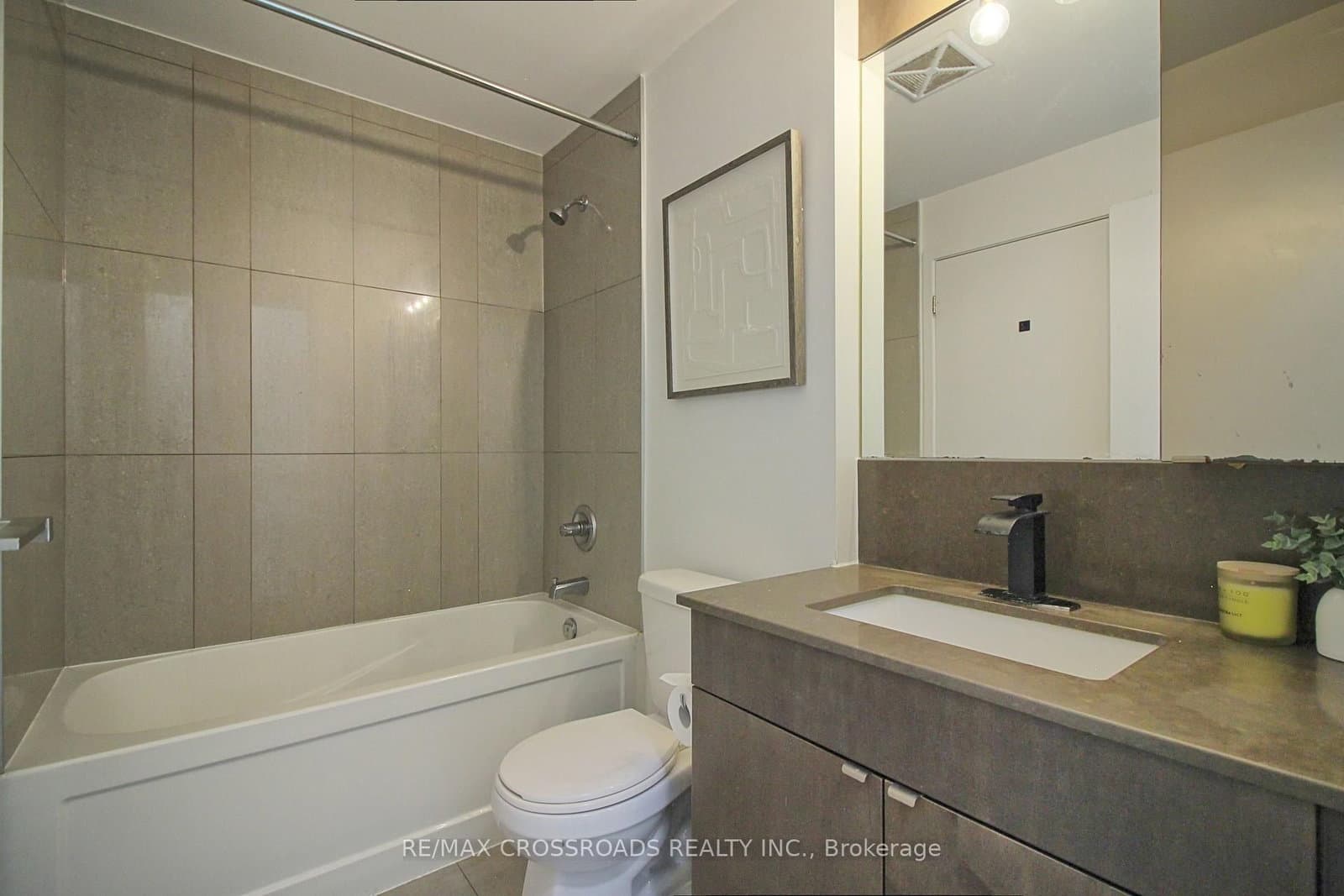 89 Dunfield Avenue, Unit 2202 thumbnail 17