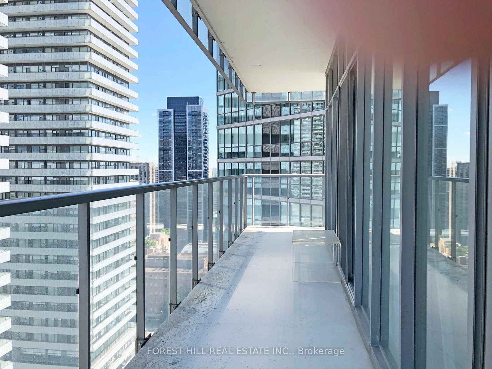 33 Charles Street E, Unit 2511 thumbnail 12