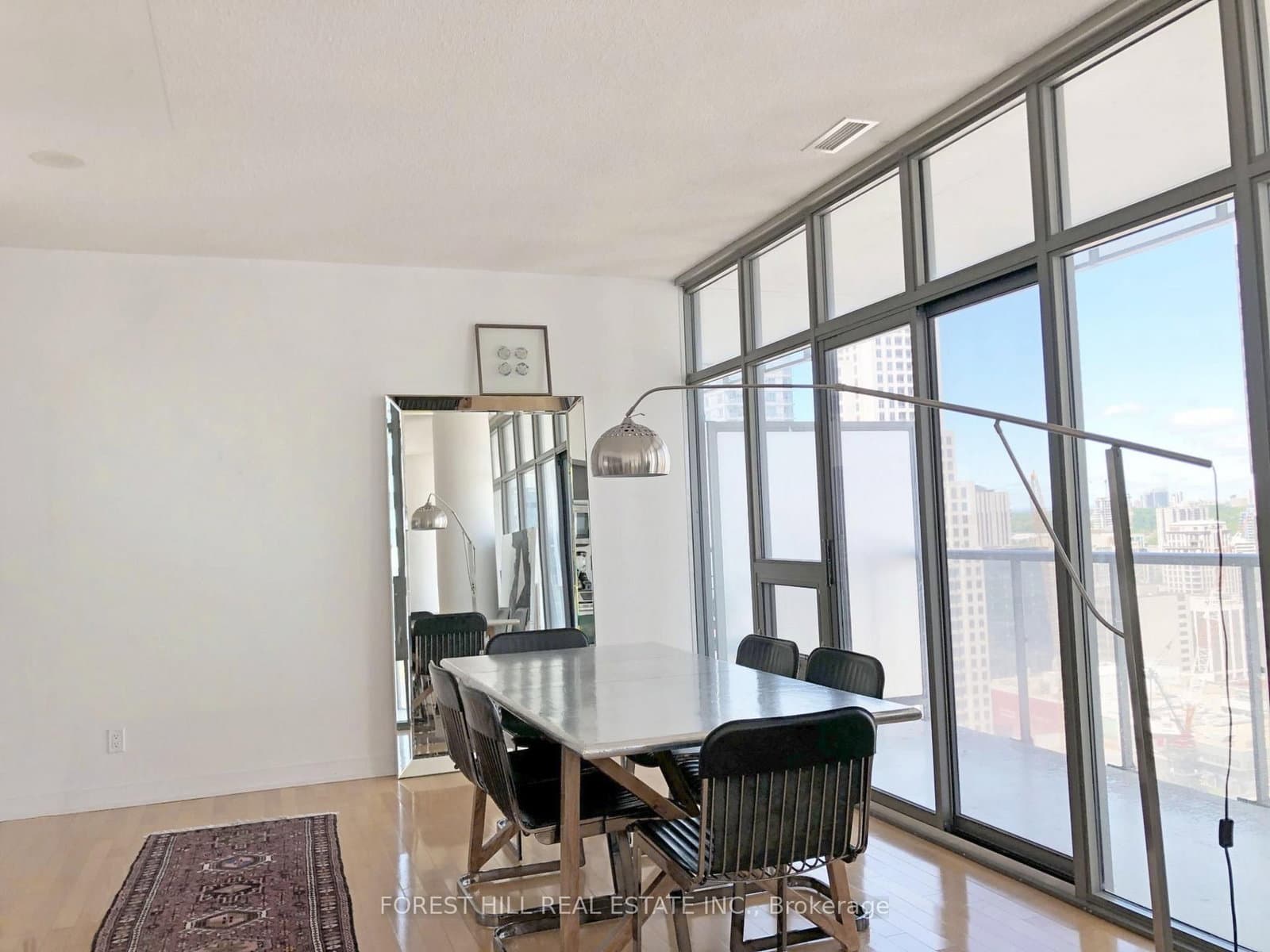 33 Charles Street E, Unit 2511 thumbnail 5
