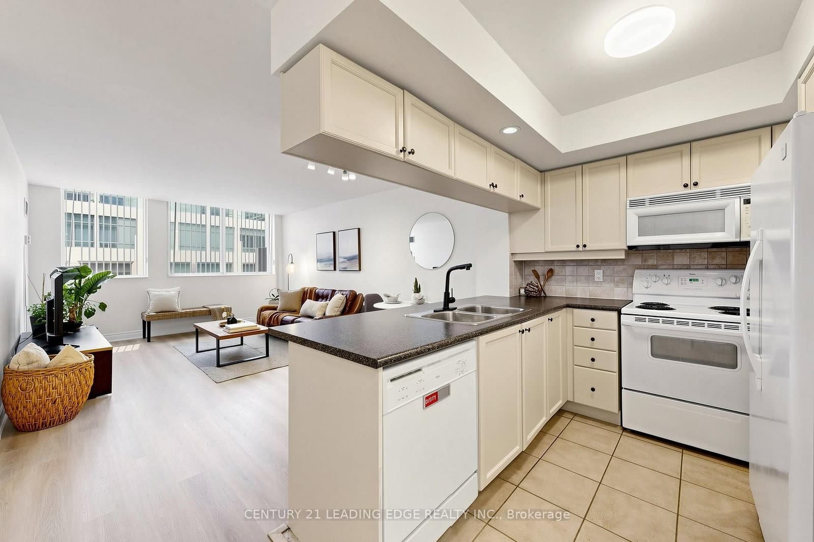 15 Northtown Way, Unit 328 thumbnail 8