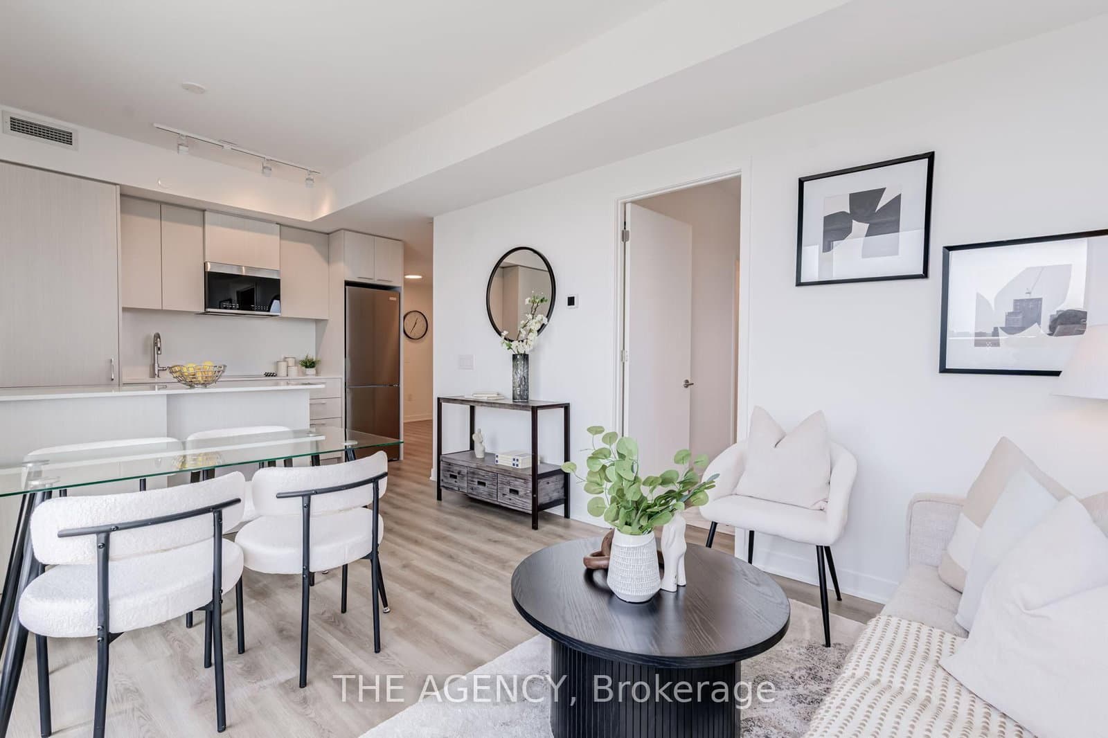 10 Oak Street, Unit 2403 thumbnail 10