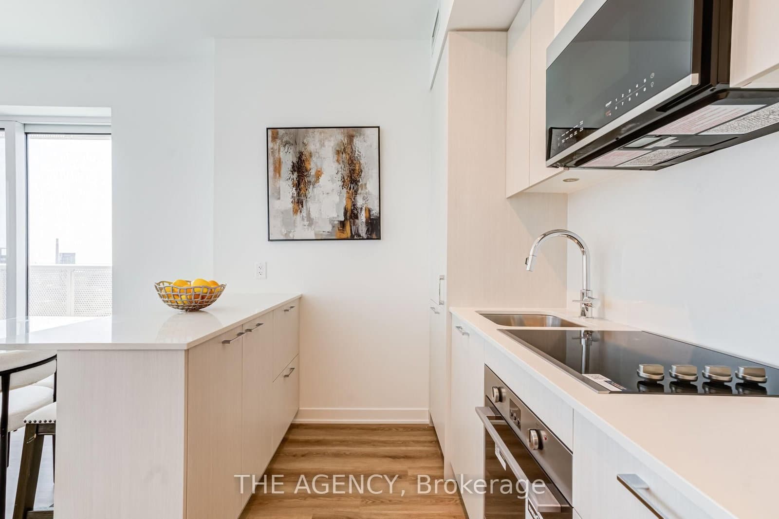 10 Oak Street, Unit 2403 thumbnail 14