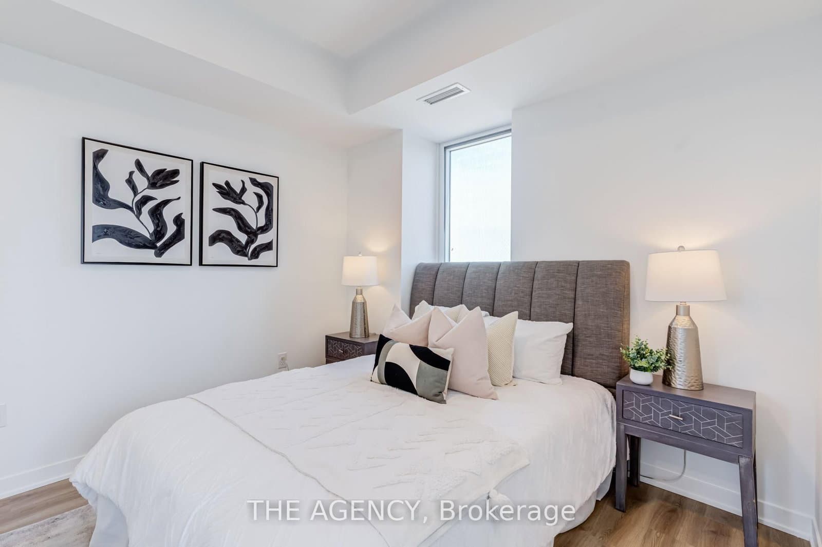 10 Oak Street, Unit 2403 thumbnail 19