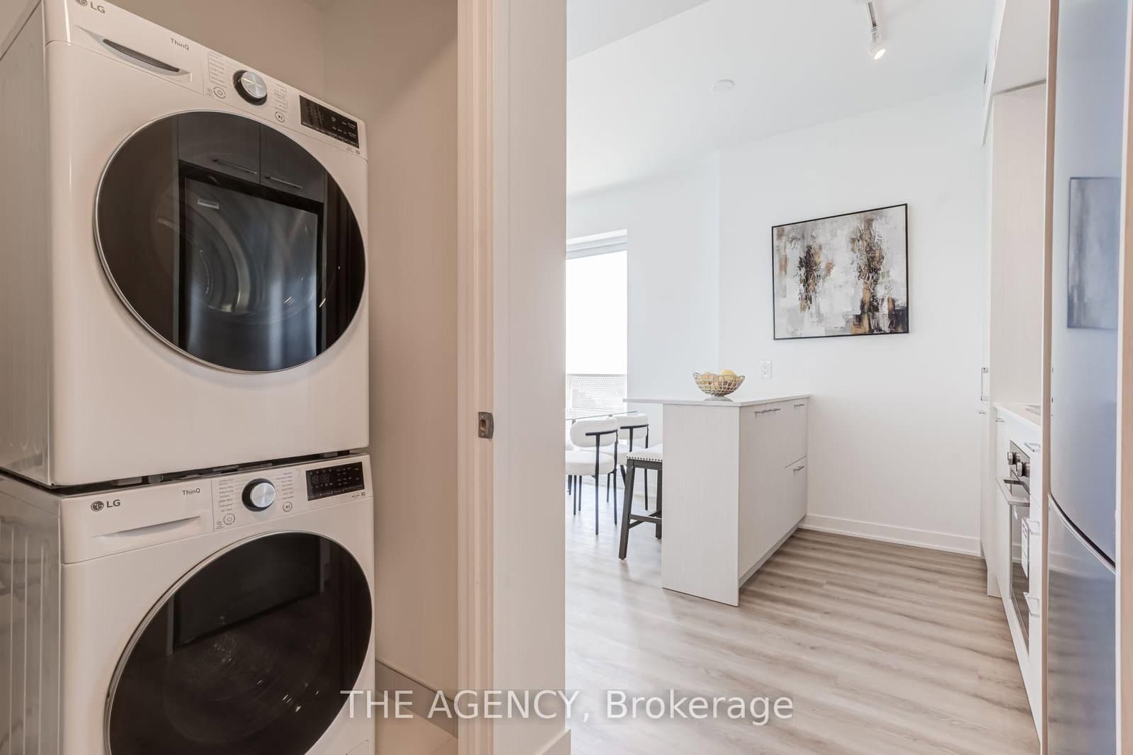 10 Oak Street, Unit 2403 thumbnail 25