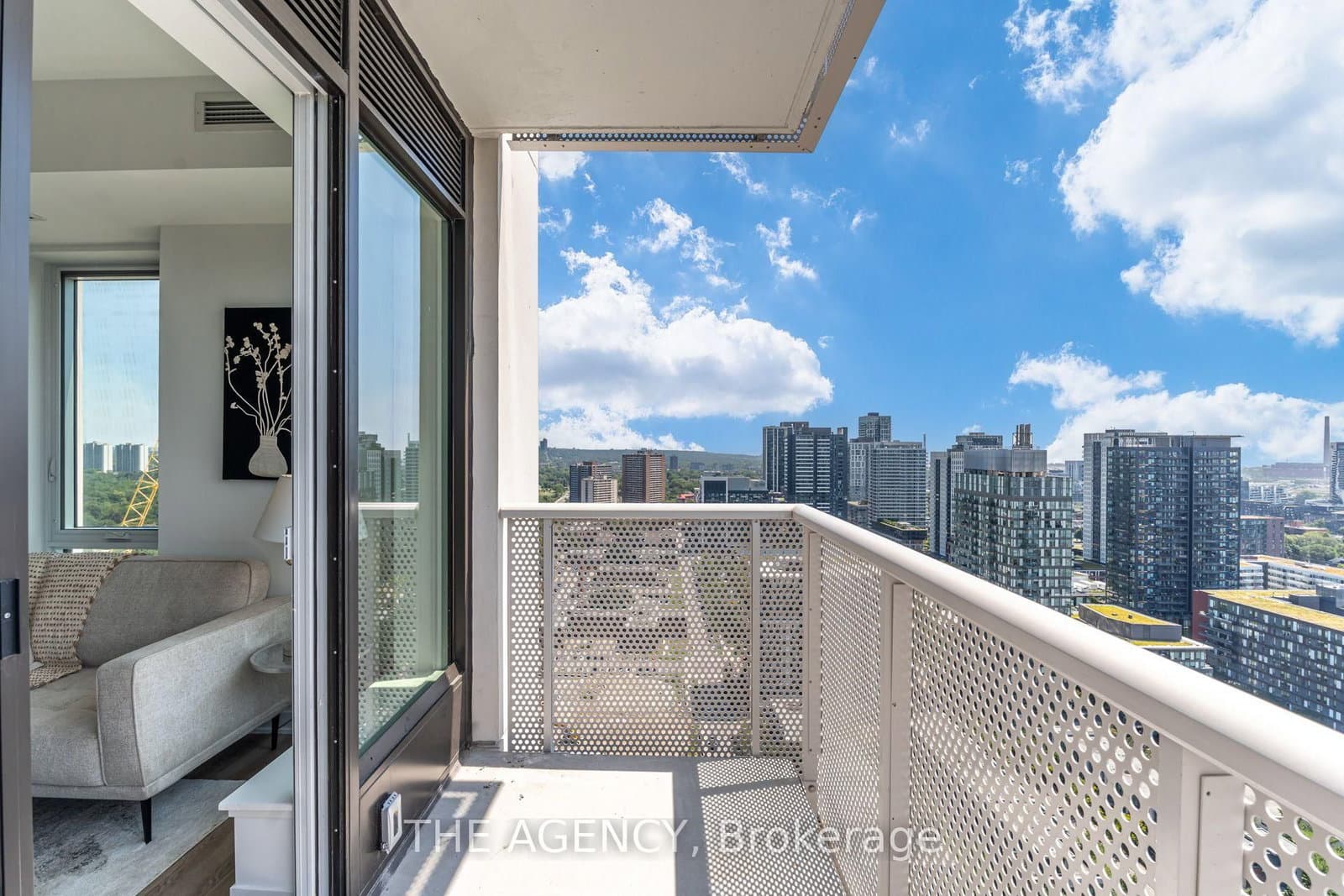10 Oak Street, Unit 2403 thumbnail 26