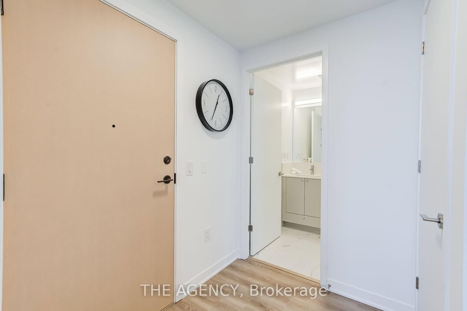 10 Oak Street, Unit 2403 thumbnail 33