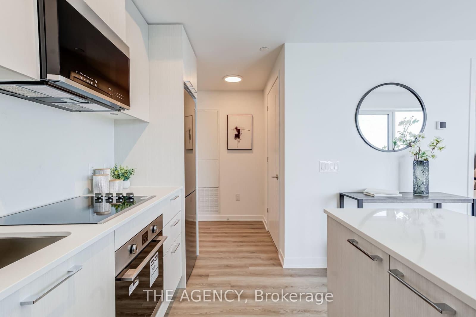 10 Oak Street, Unit 2403 thumbnail 9