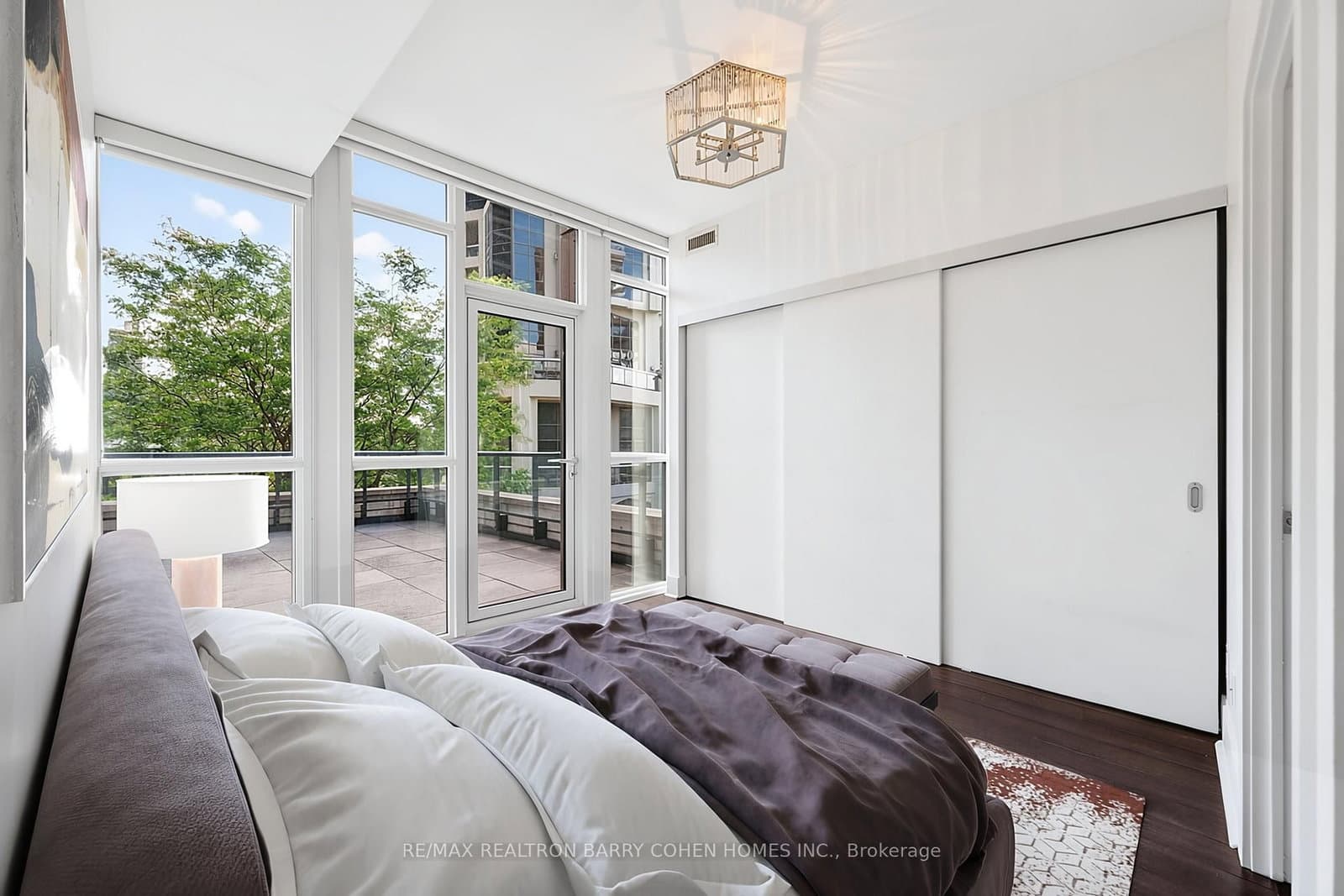 32 Davenport Road, Unit 303 thumbnail 11