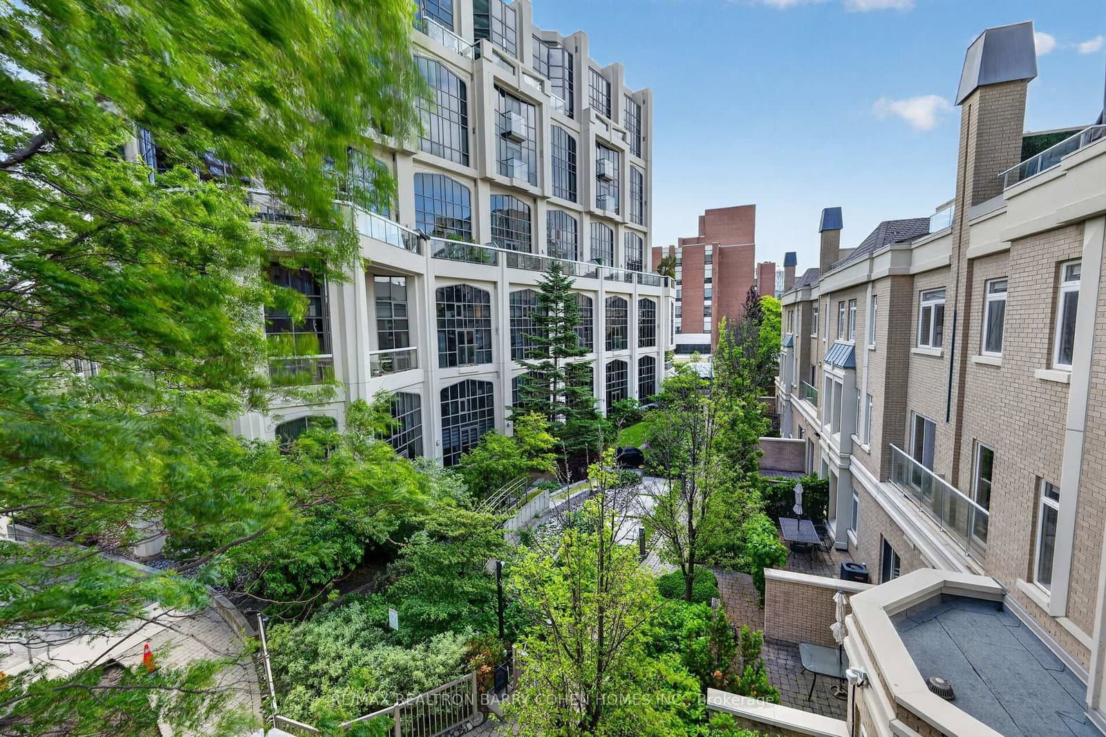 32 Davenport Road, Unit 303 thumbnail 23