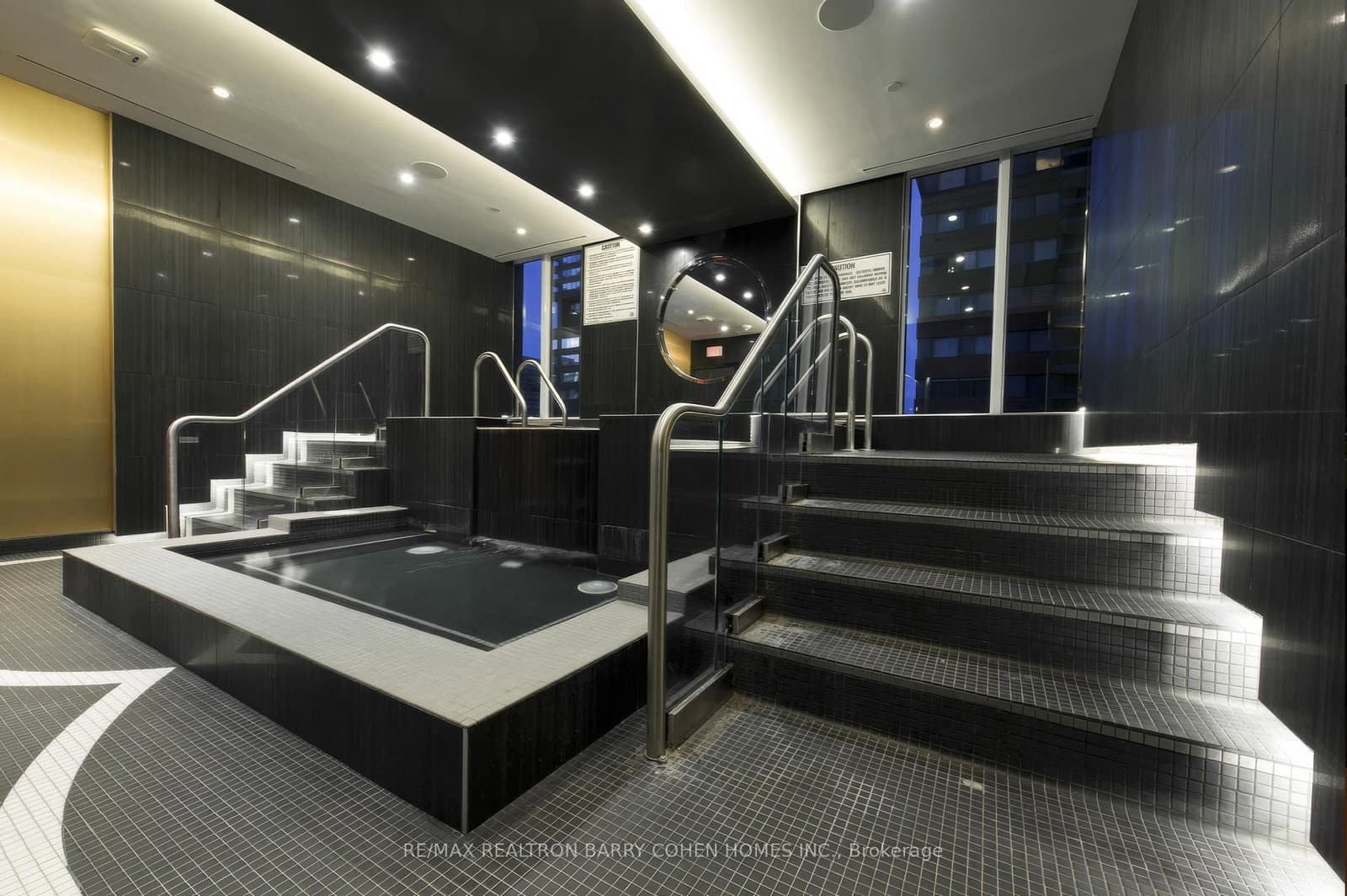32 Davenport Road, Unit 303 thumbnail 26