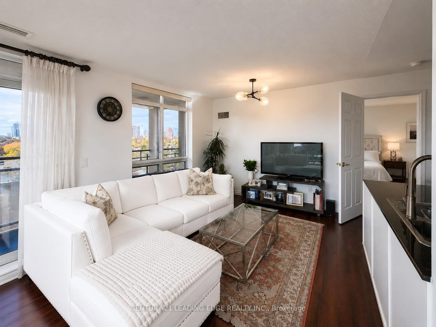 18 Kenaston Gardens, Unit 712 thumbnail 3