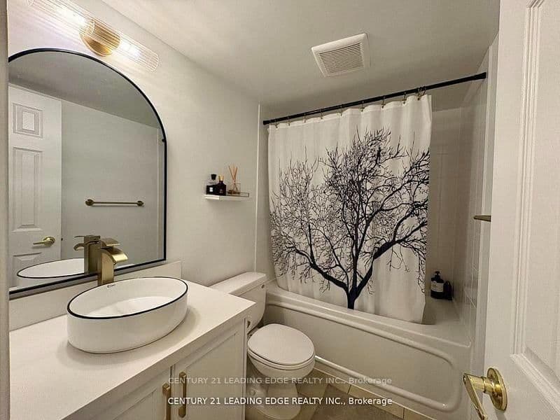 18 Kenaston Gardens, Unit 712 thumbnail 7