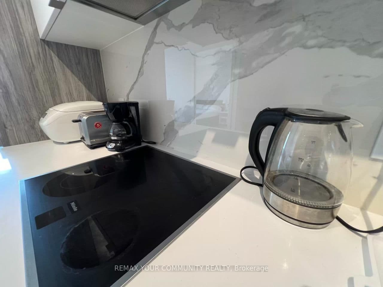 138 Downes Street, Unit 7302 thumbnail 14