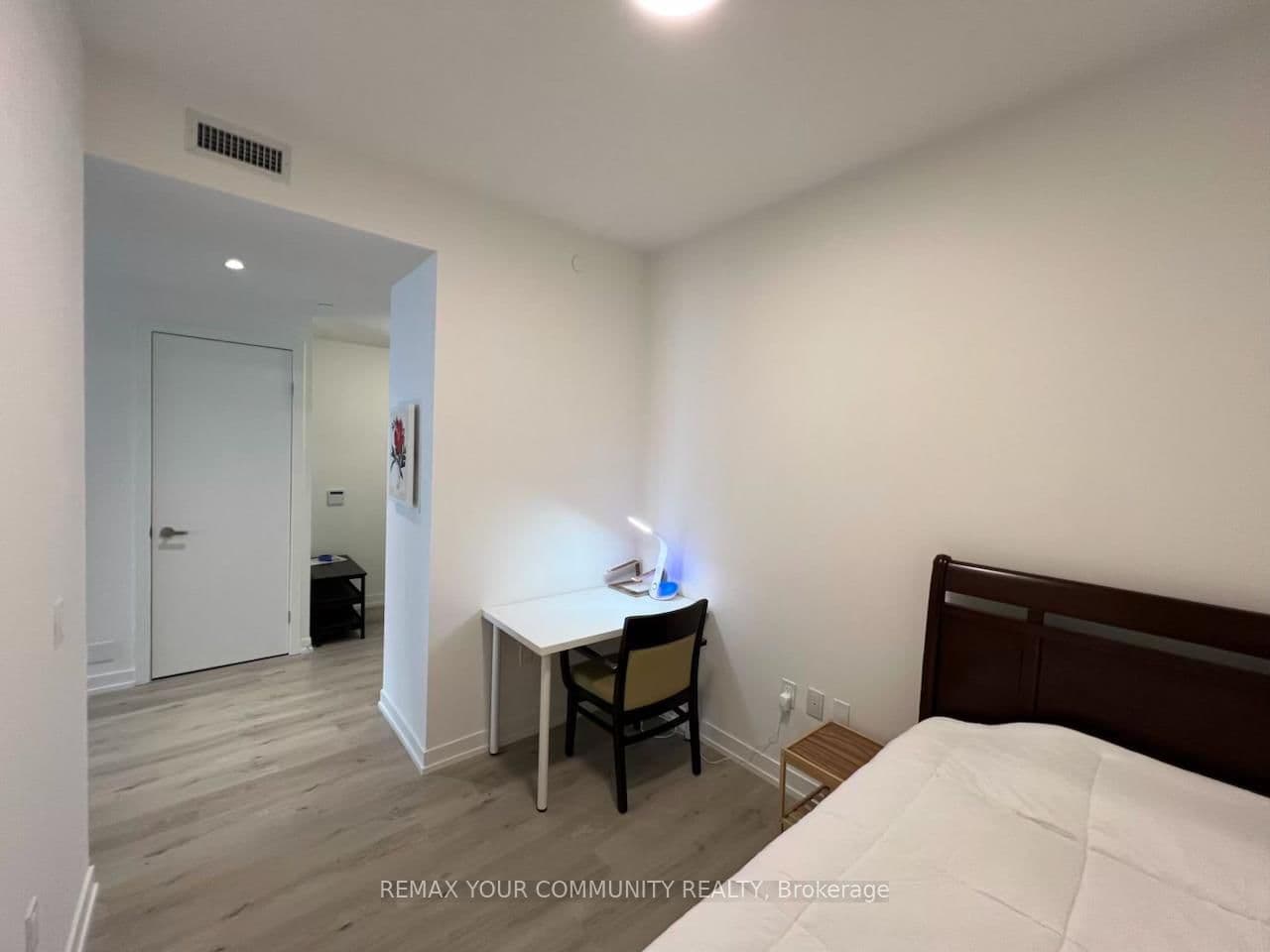 138 Downes Street, Unit 7302 thumbnail 20