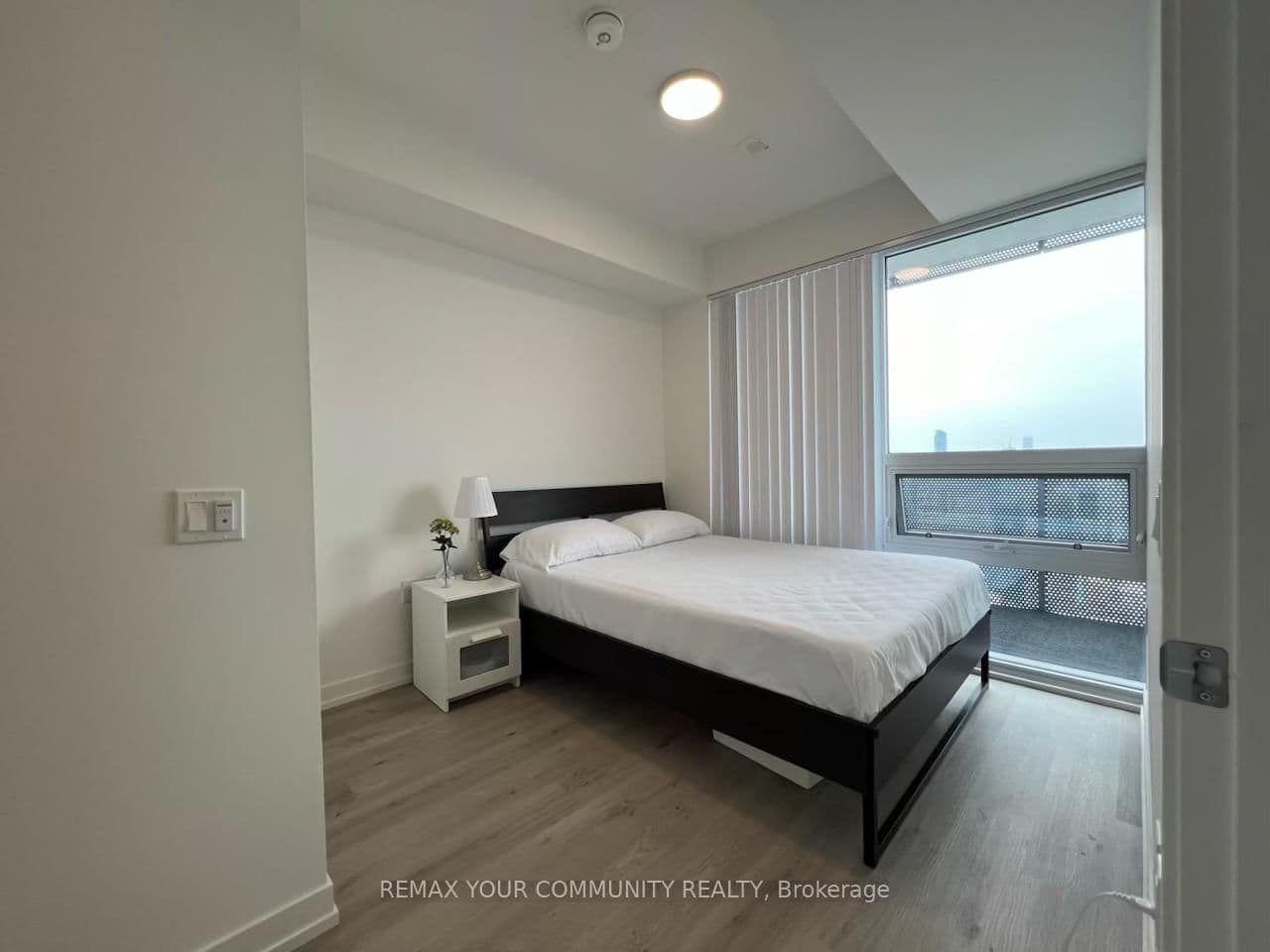 138 Downes Street, Unit 7302 thumbnail 22