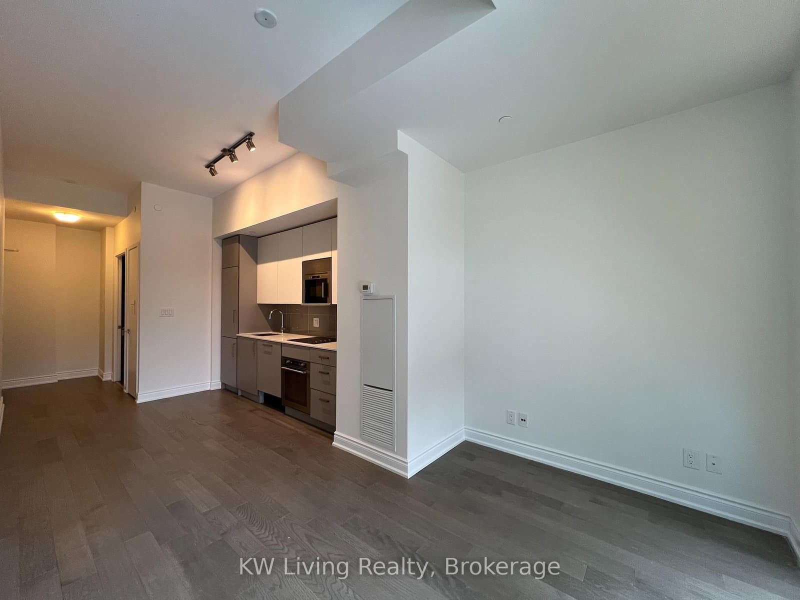 17 Dundonald Street, Unit 1007 thumbnail 12