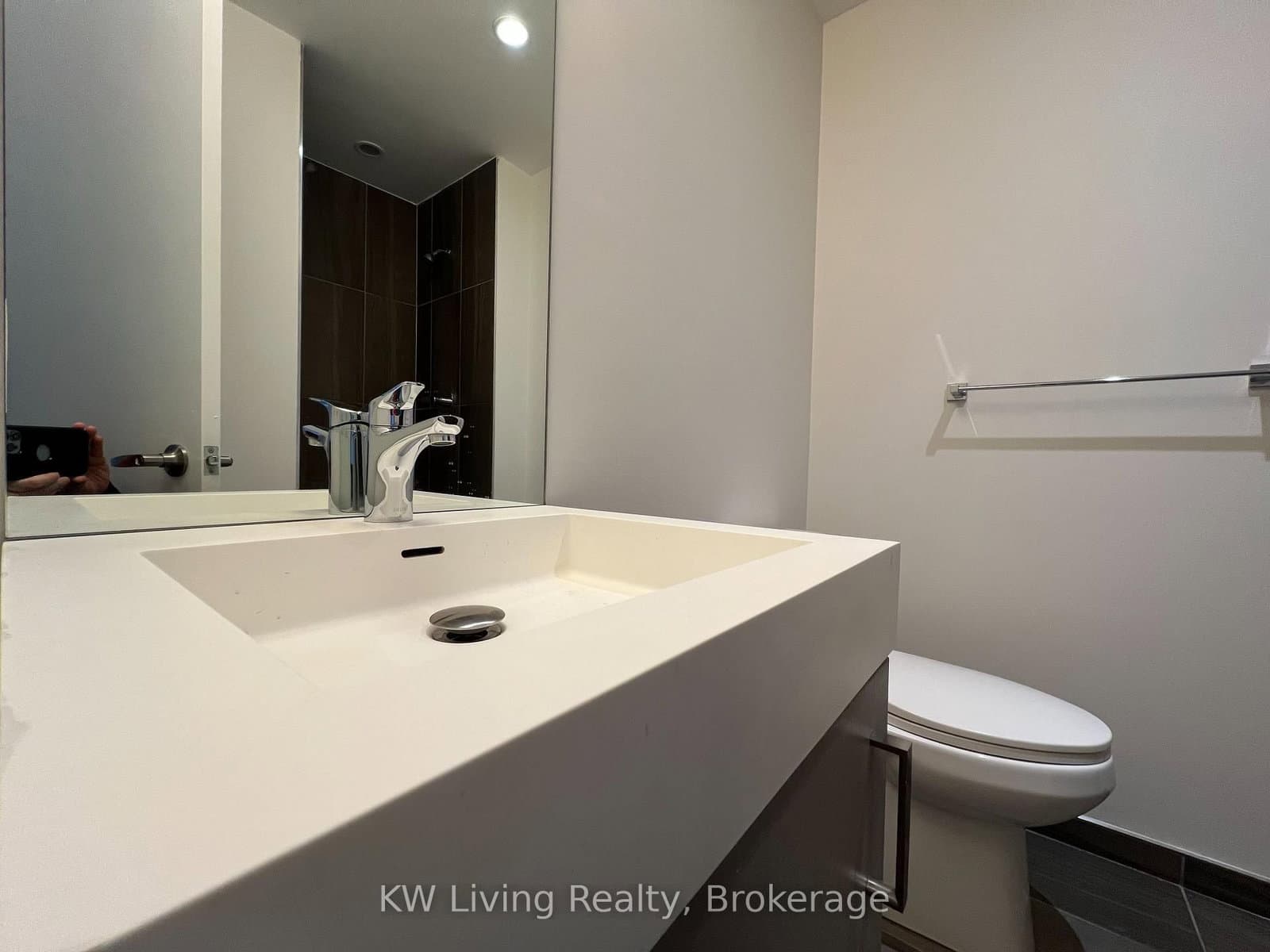 17 Dundonald Street, Unit 1007 thumbnail 13