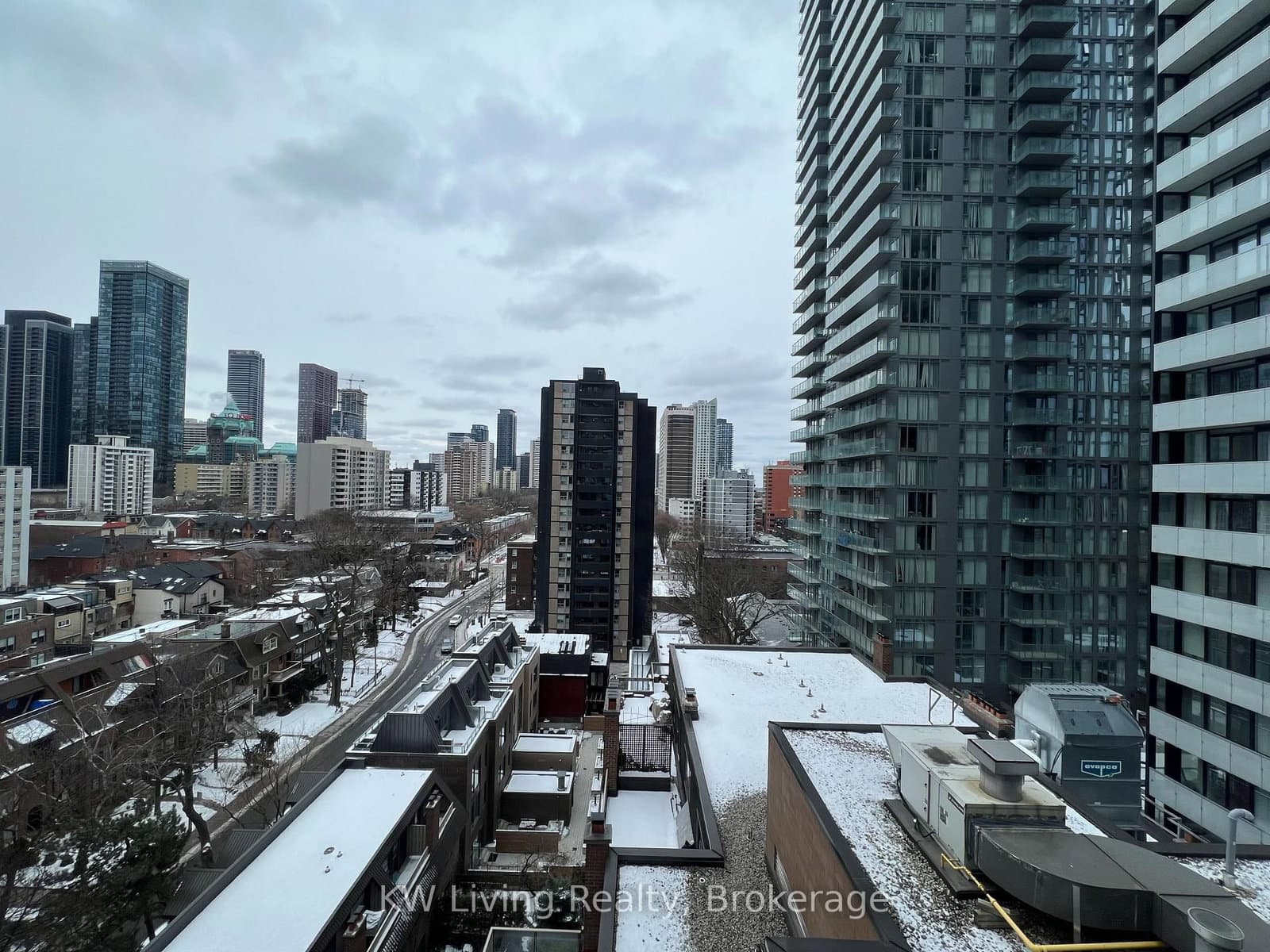 17 Dundonald Street, Unit 1007 thumbnail 17