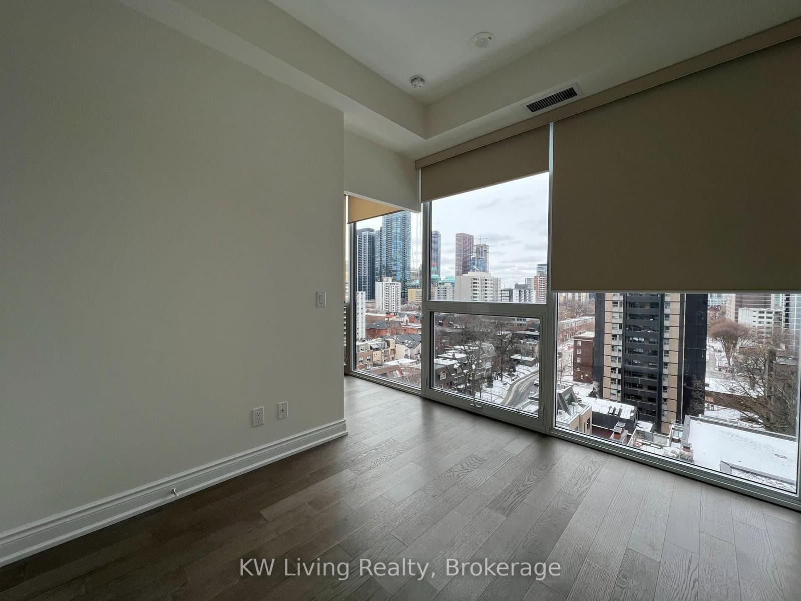 17 Dundonald Street, Unit 1007 thumbnail 9
