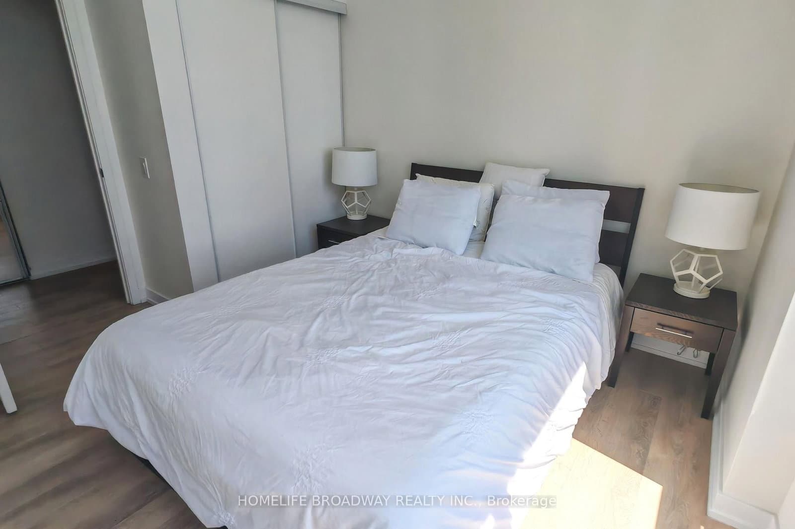 121 Mcmahon Drive, Unit 3609 thumbnail 17