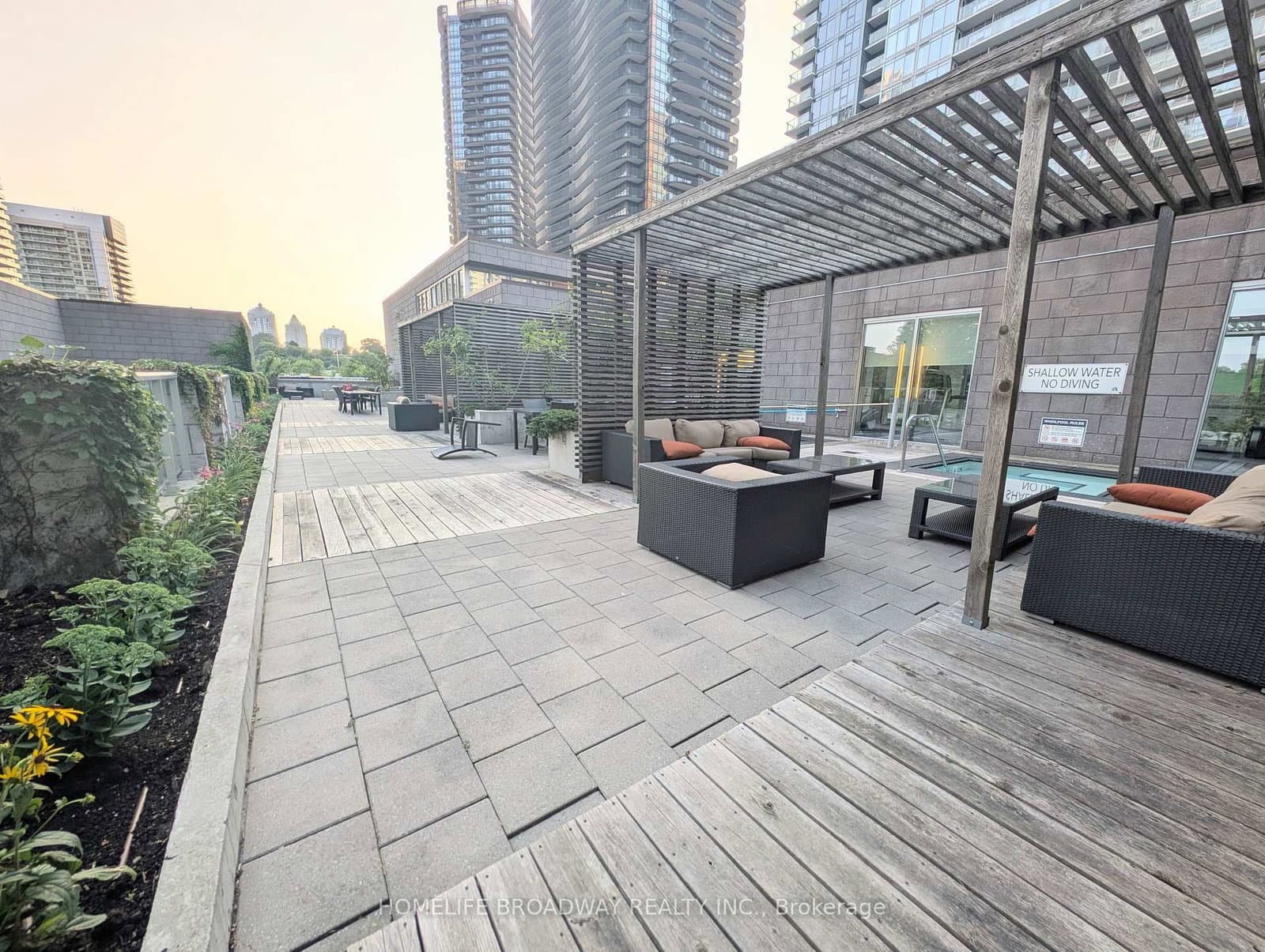 121 Mcmahon Drive, Unit 3609 thumbnail 30