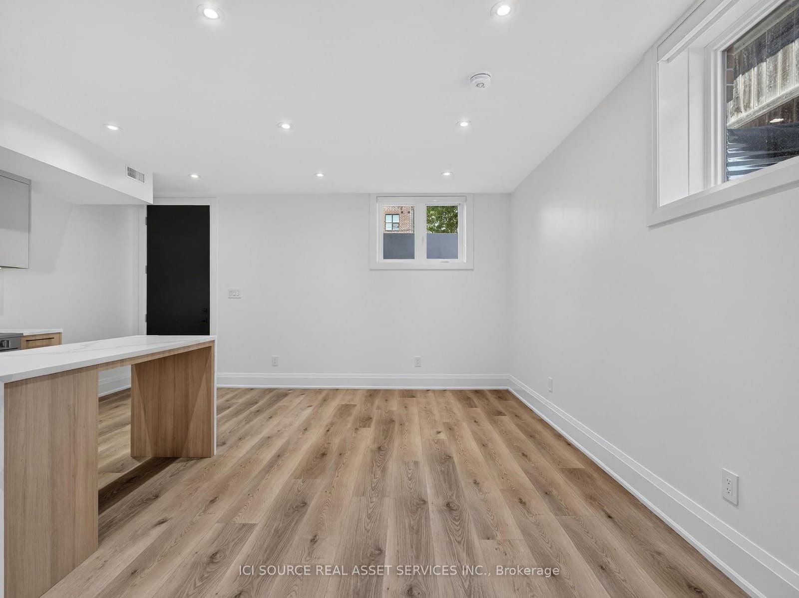 28 Norcross Road, Unit Unit 5 thumbnail 8