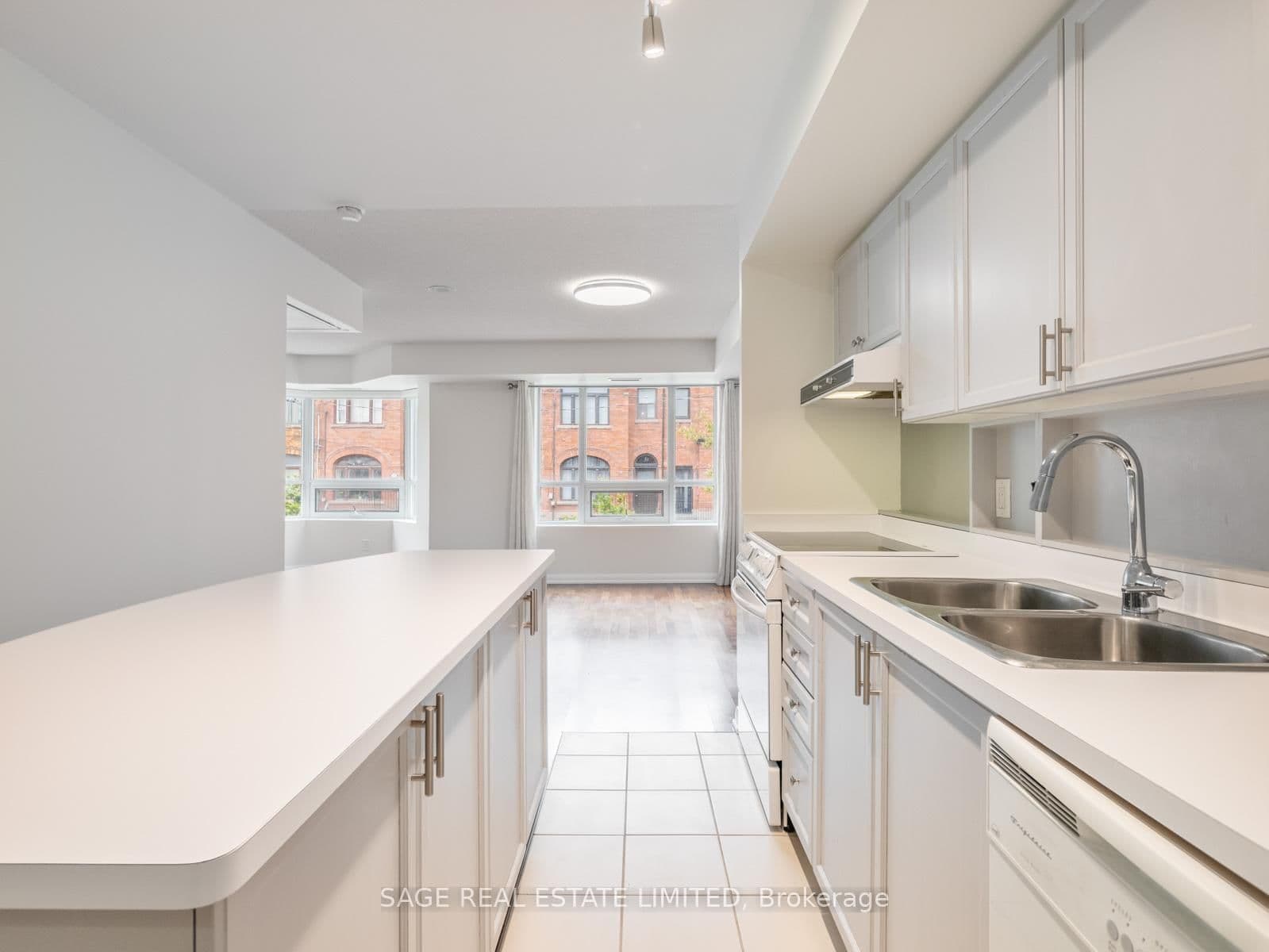 18 Beverley Street, Unit 209 thumbnail 11
