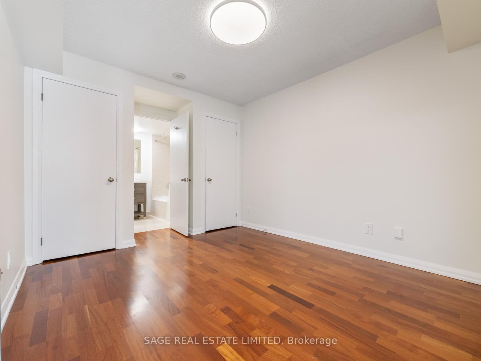 18 Beverley Street, Unit 209 thumbnail 25