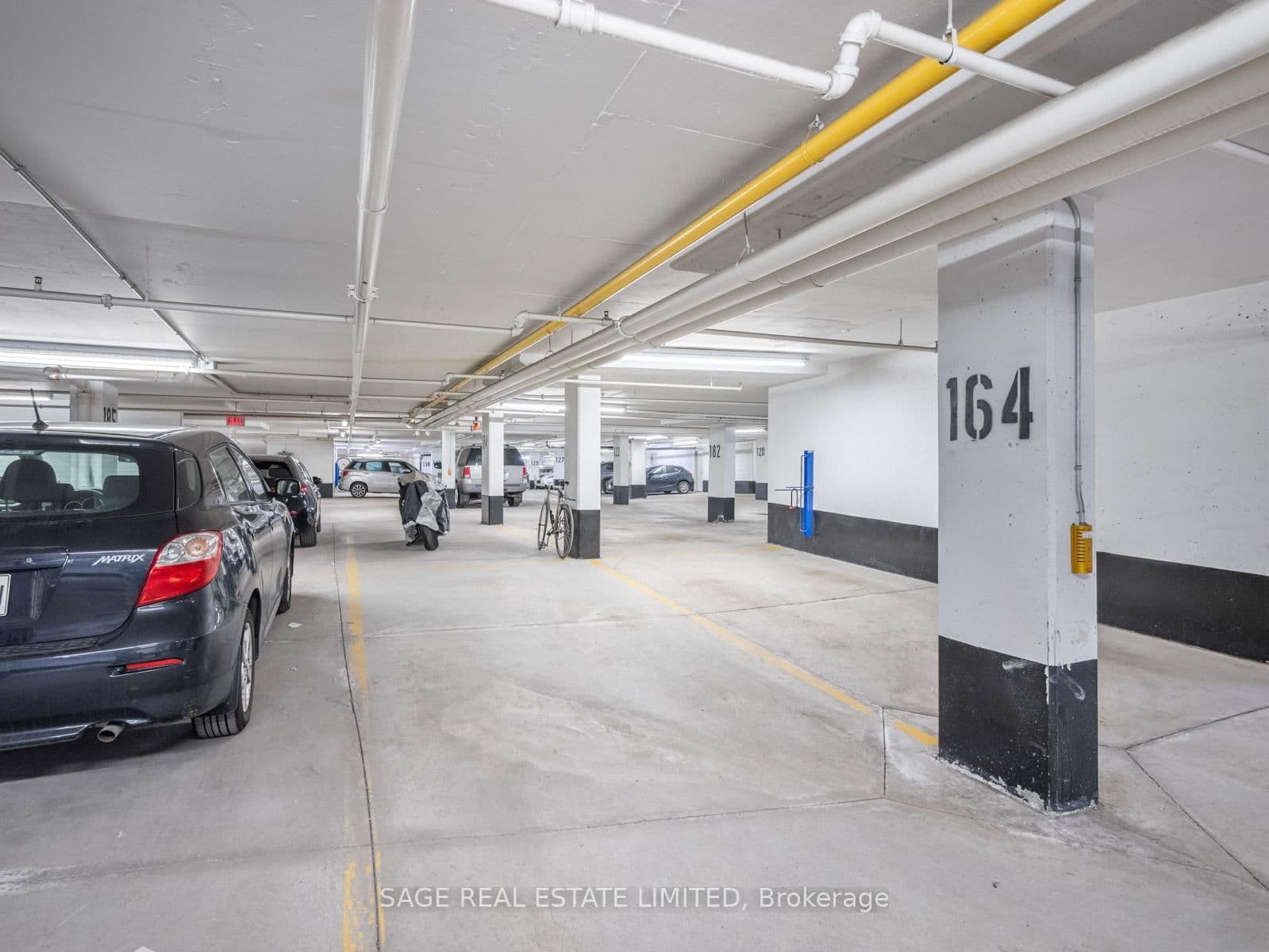 18 Beverley Street, Unit 209 thumbnail 32