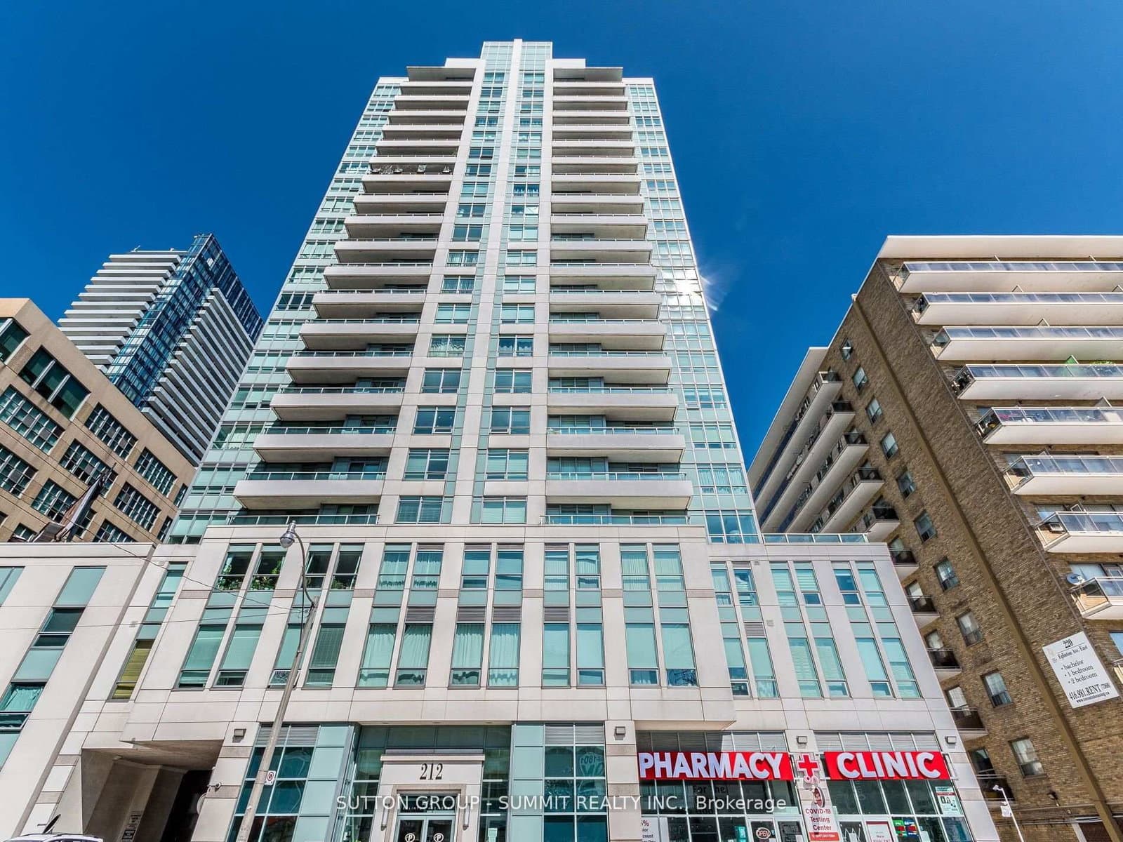 #1704 - 212 Eglinton Avenue E