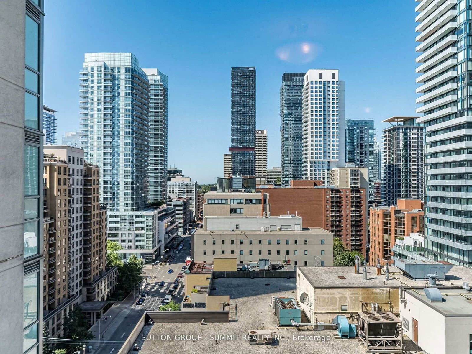 212 Eglinton Avenue E, Unit 1704 thumbnail 14