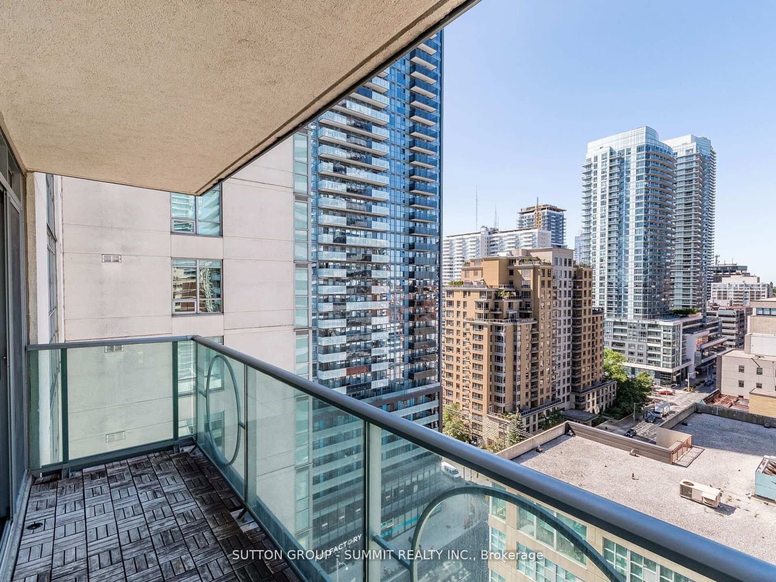 212 Eglinton Avenue E, Unit 1704 thumbnail 16