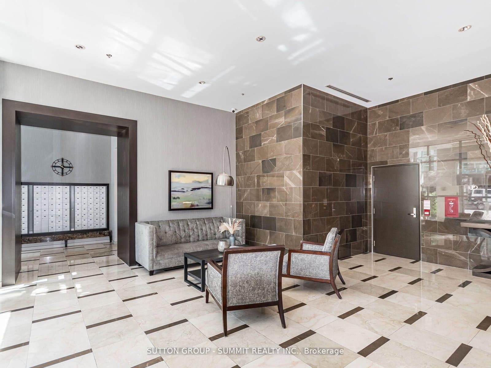 212 Eglinton Avenue E, Unit 1704 thumbnail 4