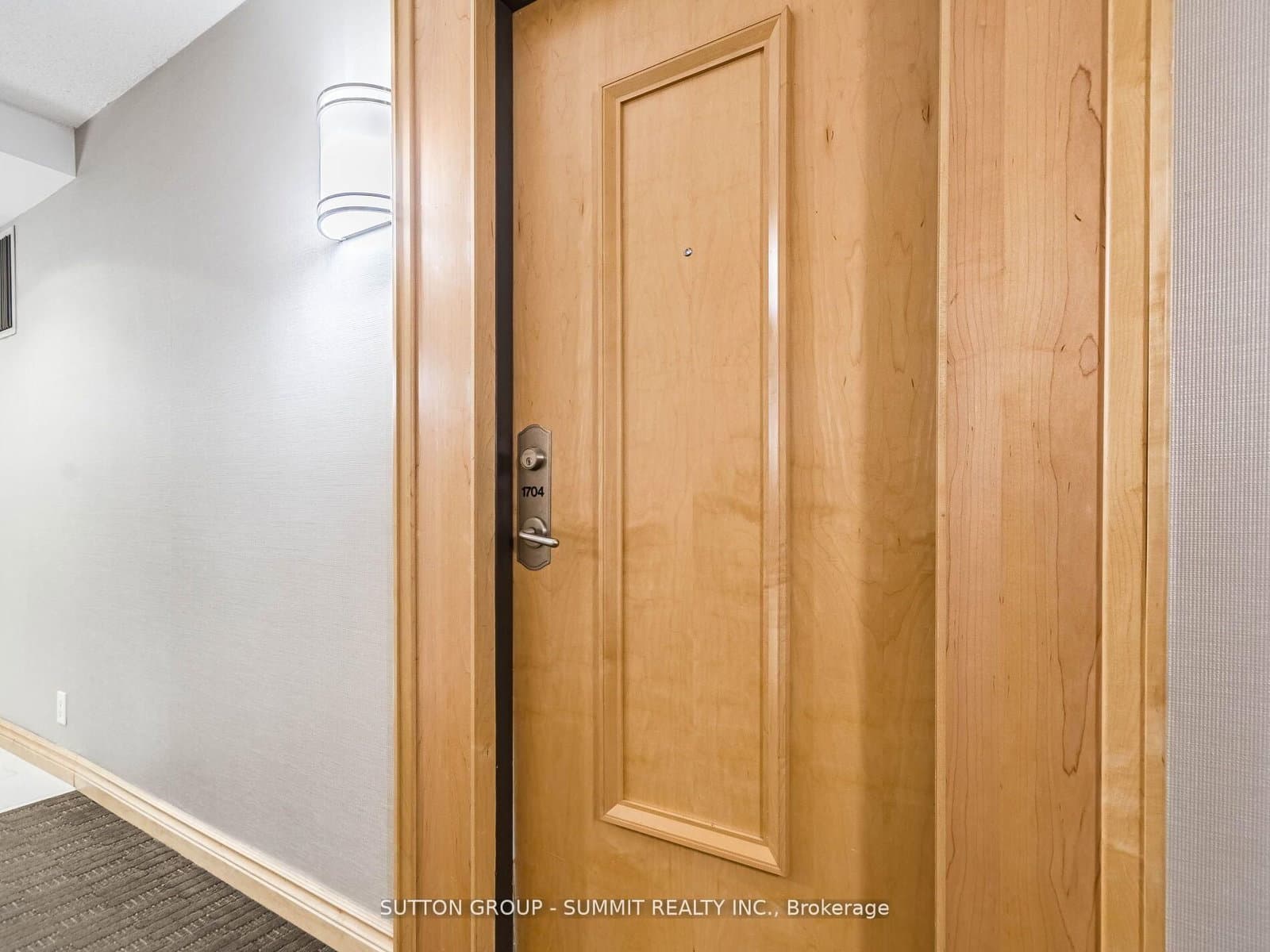 212 Eglinton Avenue E, Unit 1704 thumbnail 5