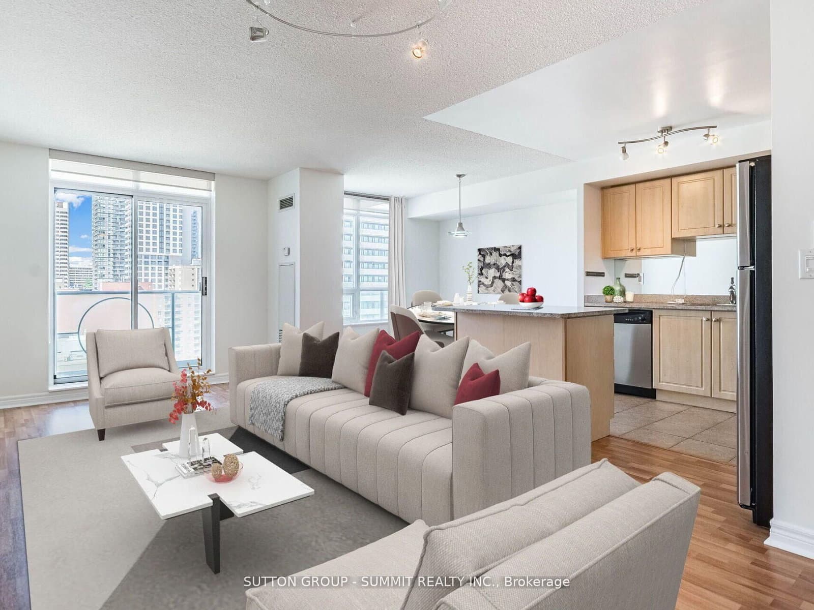 212 Eglinton Avenue E, Unit 1704 thumbnail 6