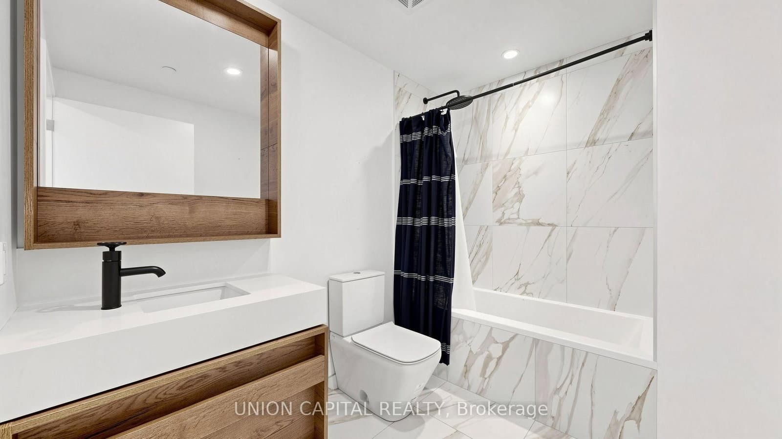 505 Richmond Street W, Unit 714 thumbnail 13