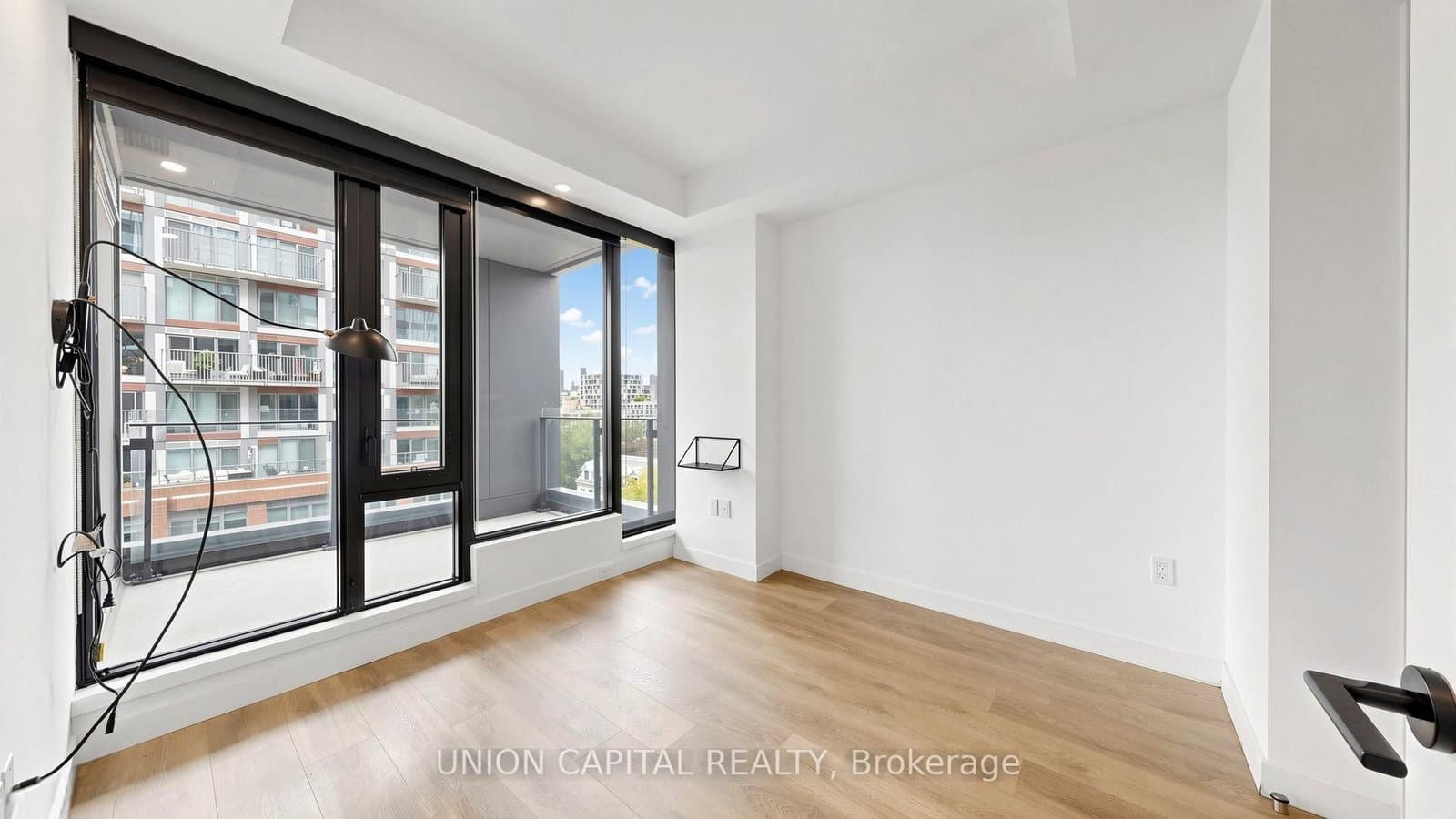 505 Richmond Street W, Unit 714 thumbnail 15