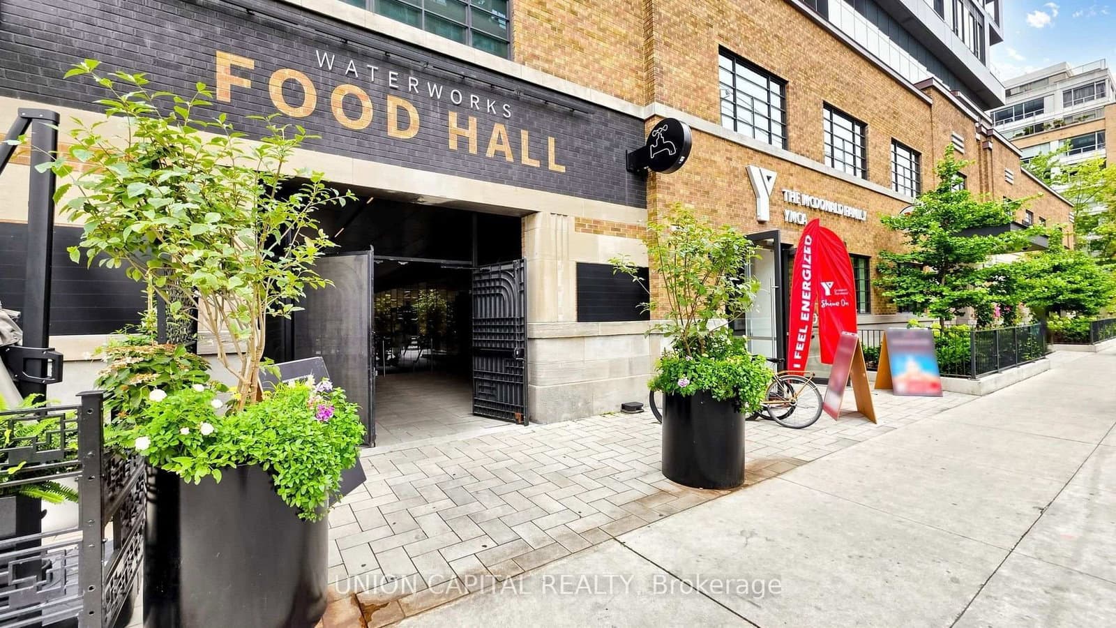505 Richmond Street W, Unit 714 thumbnail 18