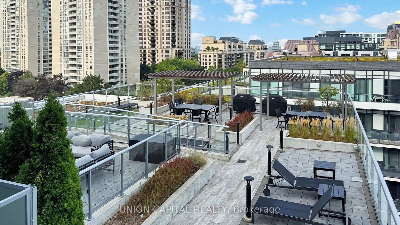 505 Richmond Street W, Unit 714 thumbnail 23