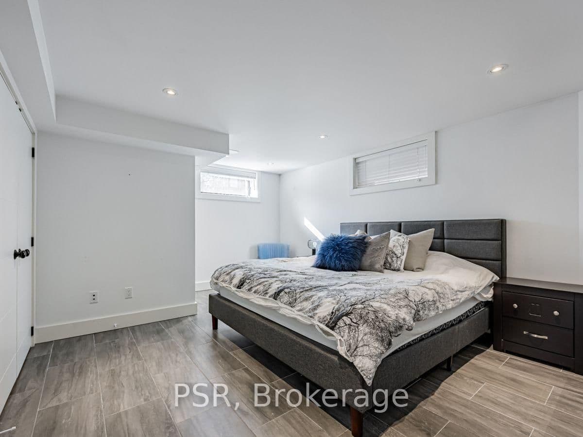 71 Crawford Street, Unit #Basement thumbnail 17