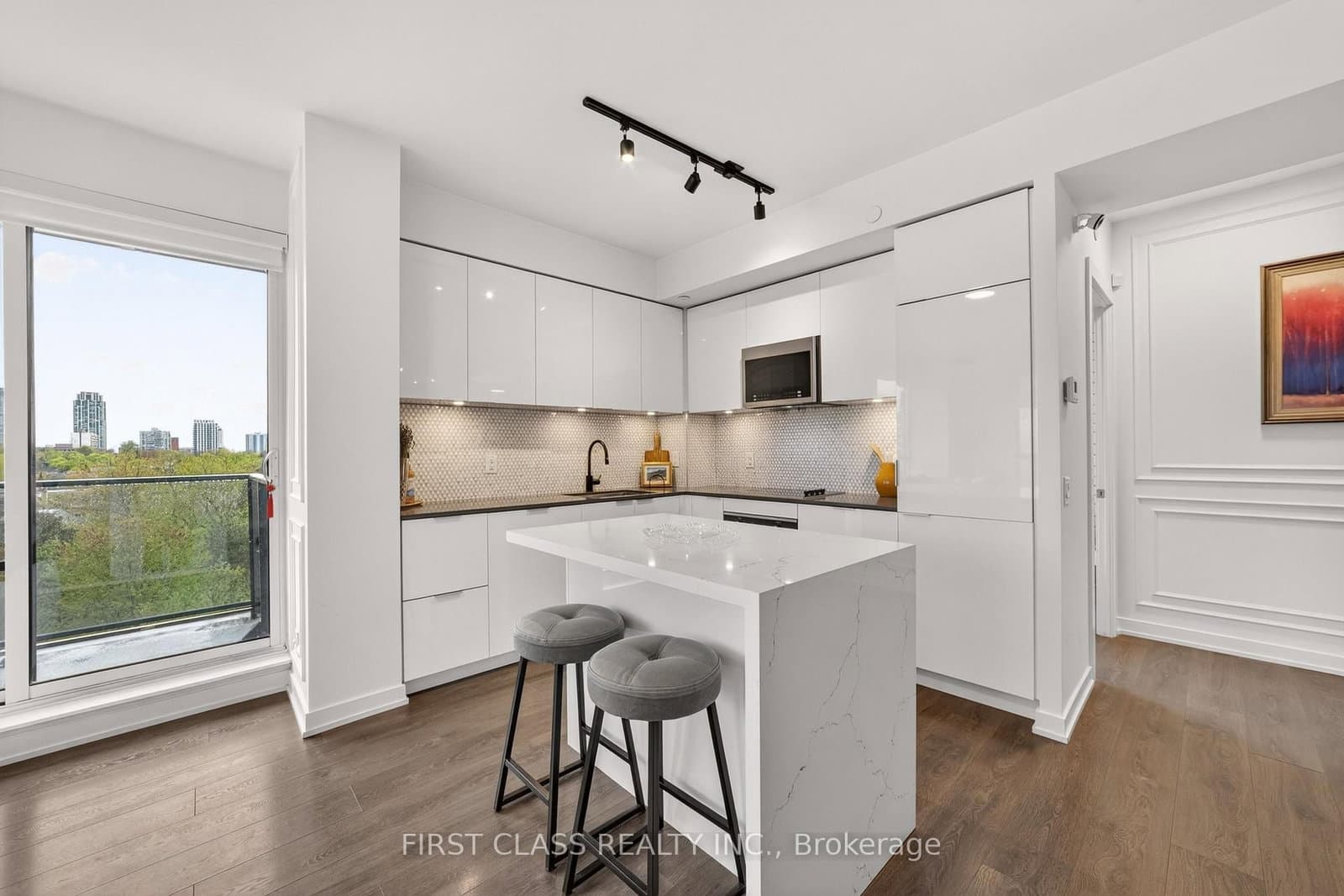 609 Avenue Road, Unit 707 thumbnail 8